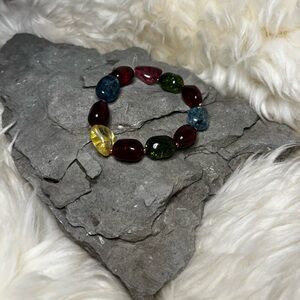 Multicolor cracked glass stretch Bracelet